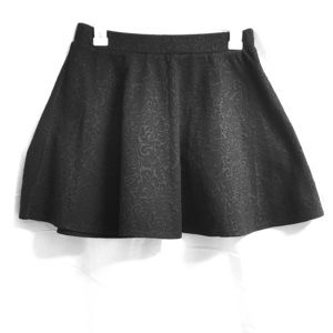 Black skirt with print